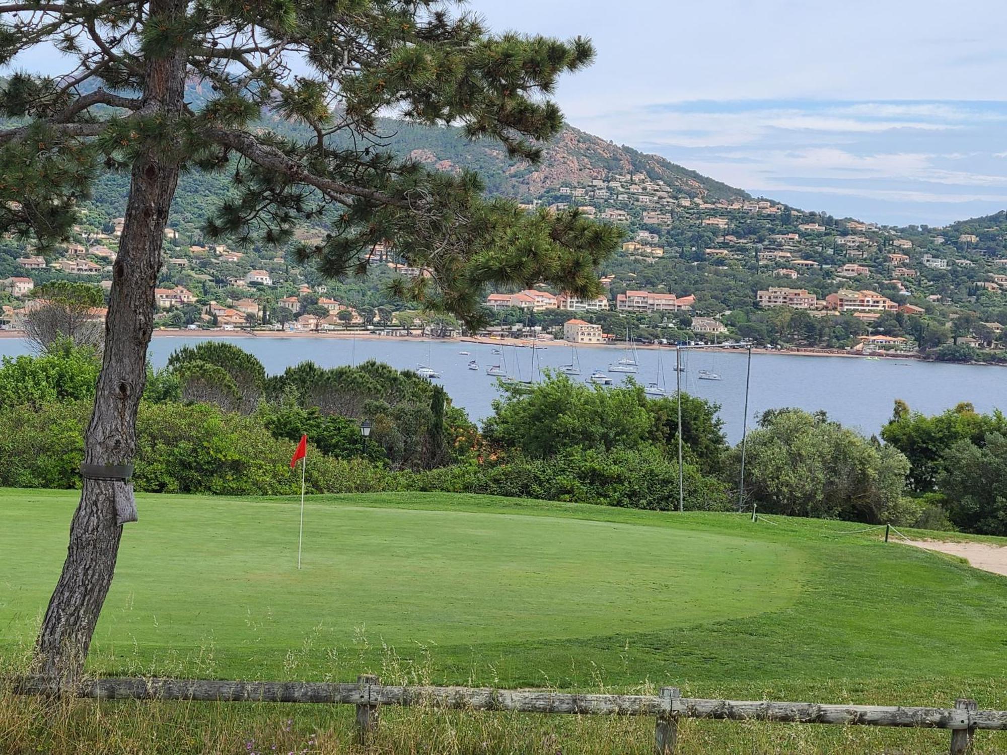 Evasion Nature A Cap Esterel Jardin, Mer & Golf Tout Confort Saint-Raphaël Exterior foto